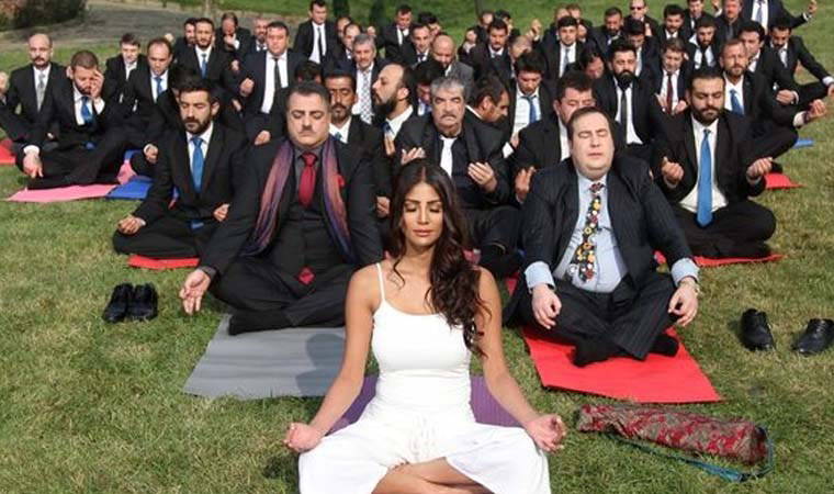TV yayın akışı 25 Temmuz Perşembe! Hangi kanalda ne var, günün filmleri ve dizileri neler?