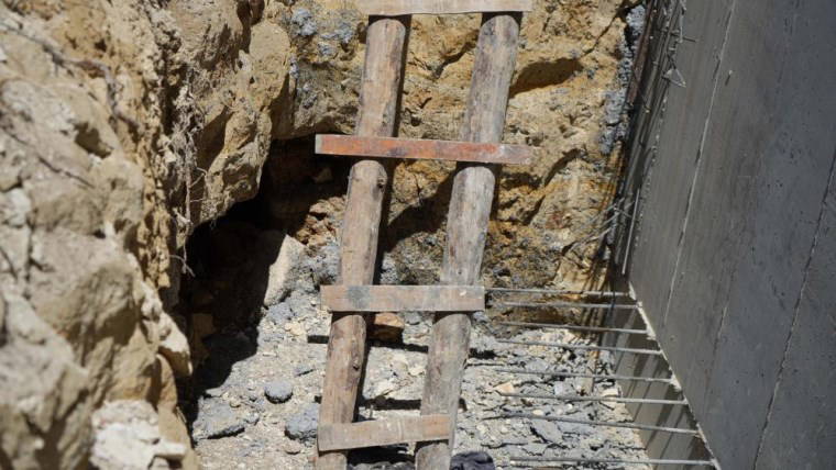 Başakşehir’de ilginç olay: İnşaat çalışması sırasında mağara ve kanal bulundu