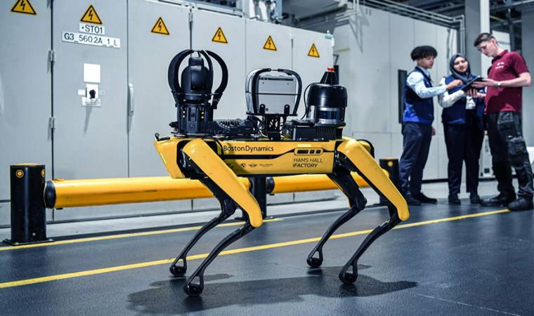 Robot köpek ile fabrikadaki sorunlar tespit ediliyor! BMW'den ürpertici teknoloji...