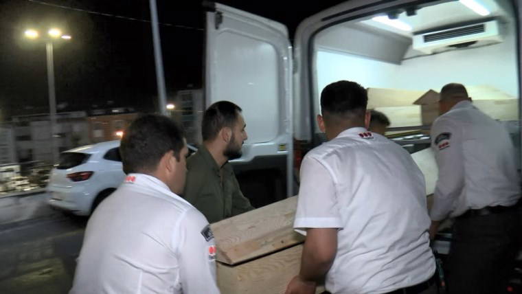 Gaziosmanpaşa'da rezidansta korkunç olay: Arızalanan asansörde kalan kişi, kurtarılırken 30 metreden boşluğa düşerek can verdi!