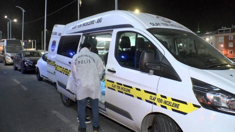 Gaziosmanpaşa'da rezidansta korkunç olay: Arızalanan asansörde kalan kişi, kurtarılırken 30 metreden boşluğa düşerek can verdi!