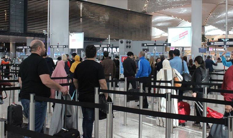 Havalimanlarında yeni dönem: Hangi yolcular uçağa binemeyecek?