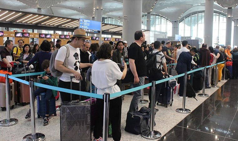 Havalimanlarında yeni dönem: Hangi yolcular uçağa binemeyecek?