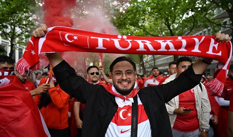A Milli Takım'a büyük destek: Dortmund sokakları kırmızı-beyaz (18 Haziran 2024)