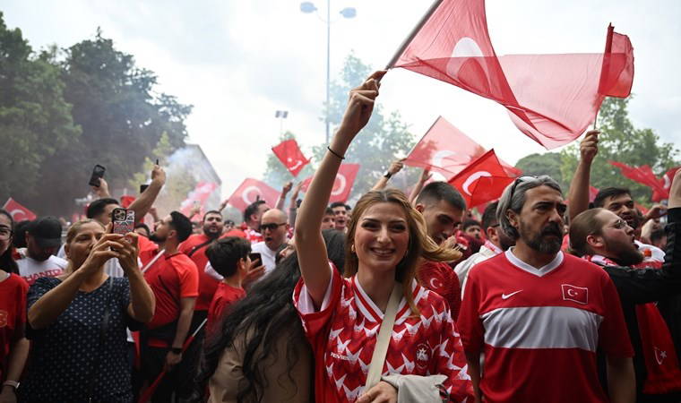 A Milli Takım'a büyük destek: Dortmund sokakları kırmızı-beyaz (18 Haziran 2024)