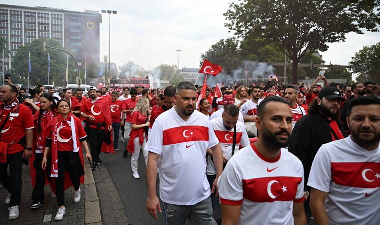 A Milli Takım'a büyük destek: Dortmund sokakları kırmızı-beyaz (18 Haziran 2024)