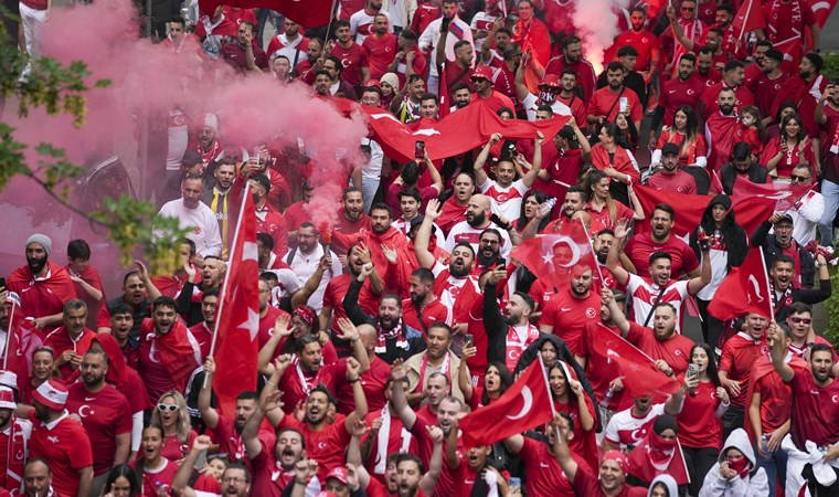 A Milli Takım'a büyük destek: Dortmund sokakları kırmızı-beyaz (18 Haziran 2024)