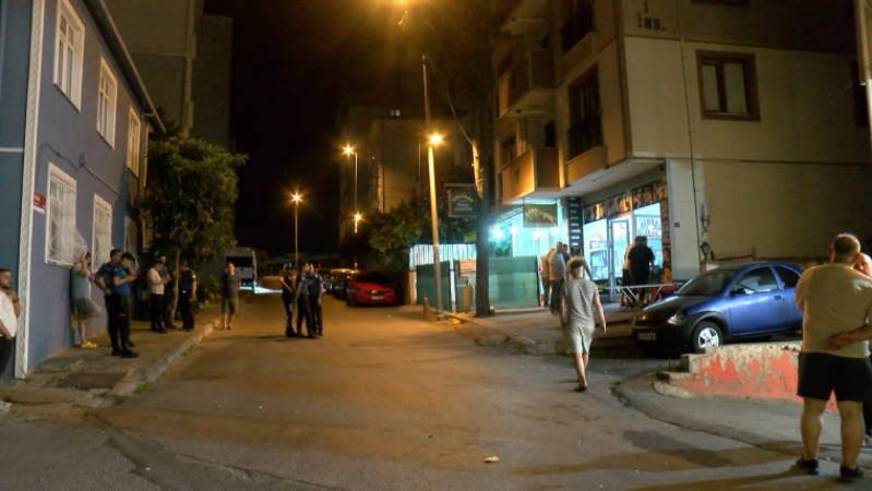 Tuzla'da işyerine silahlı saldırı: Dükkan sahibi ağır yaralandı