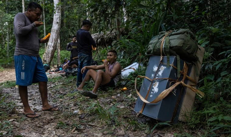 Elon Musk'ın internet verdiği kabile şikayetçi