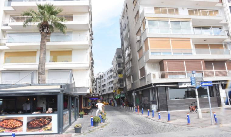 Uzmanından korkutan 'İzmir' açıklaması: 'Olası bir depremde deniz kentin içine girecek'