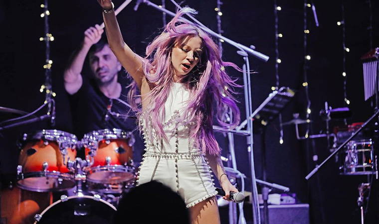 Ece Seçkin'den itiraf... 'Babam hâlâ tepki gösteriyor'