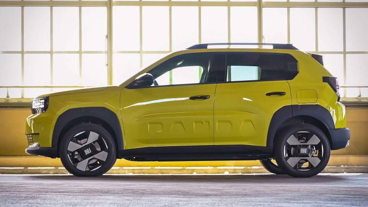 Fiat Grande Panda elektrikli ve hibrit motorla Türkiye'ye geliyor! İşte fiyatları ve tüm özellikleri...