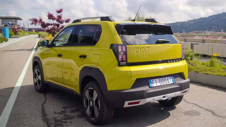 Fiat Grande Panda elektrikli ve hibrit motorla Türkiye'ye geliyor! İşte fiyatları ve tüm özellikleri...
