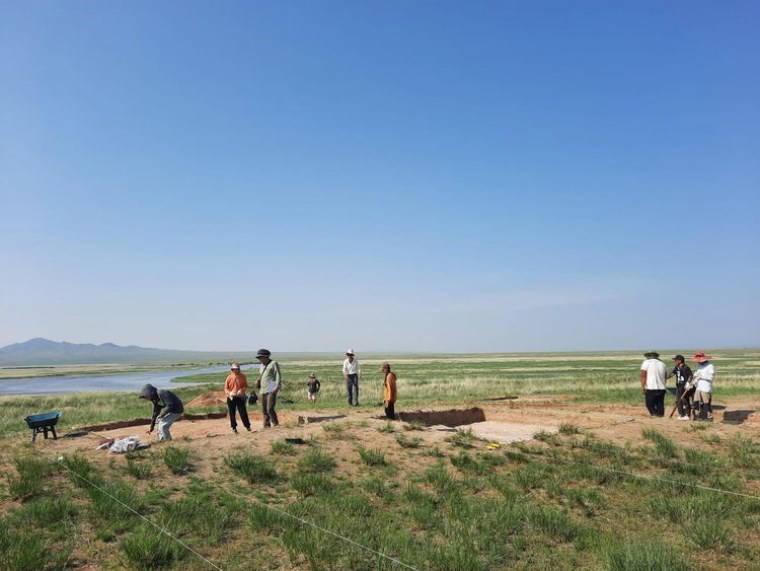 Türklerin ata toprağındaki 'kayıp kent'in izleri Moğolistan'da ortaya çıktı! 30 kişilik ekip tarafından araştırılıyor...
