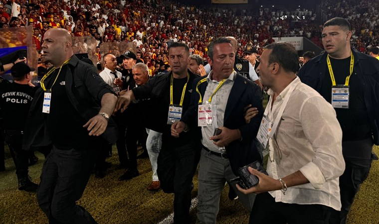 İzmir'de ortalık karıştı: Ali Koç saha kenarında itilerek yere düştü...