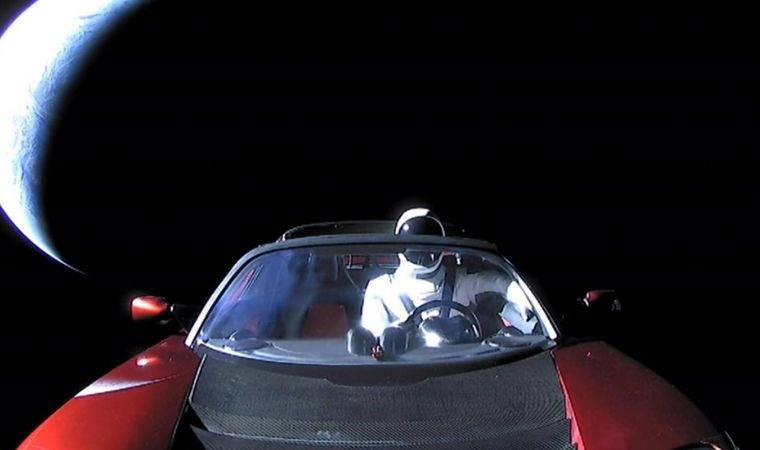 İnsan külünden golf topuna... Uzayın derinliklerinde kaybolan 6 nesne!