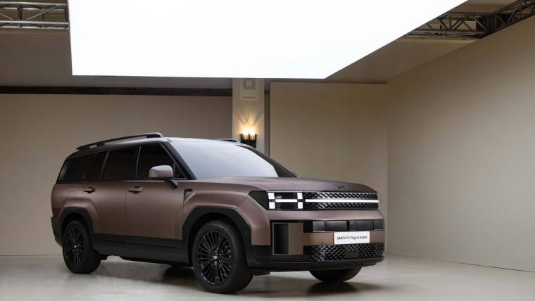 Hyundai Santa Fe satışa sunuldu: İşte fiyatı ve teknik özellikleri...