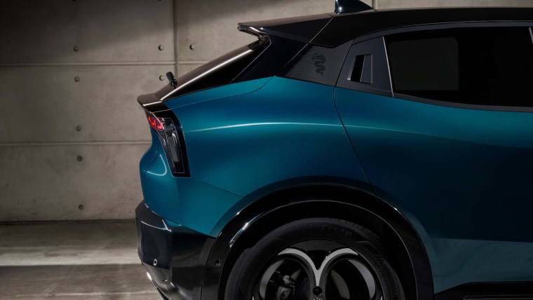 Alfa Romeo nefes kesen tasarımlara hayat vermeye devam ediyor: Son ödülü kazanan model Türkiye'ye geliyor! İşte tüm ayrıntılar...