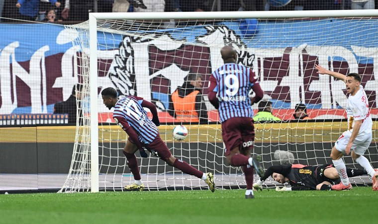 Spor yazarları Trabzonspor - Antalyaspor maçını kaleme aldı: 'Son yıllarda izlediğim en muhteşem Trabzonspor'