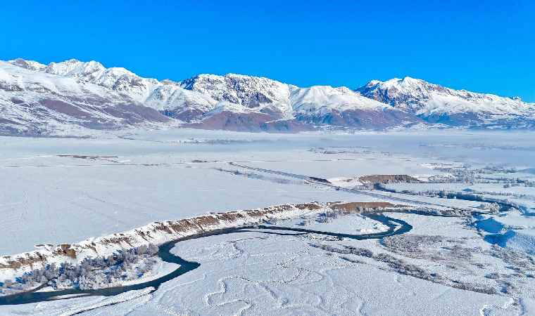 Ovacık’ta seyirlik kış manzaraları