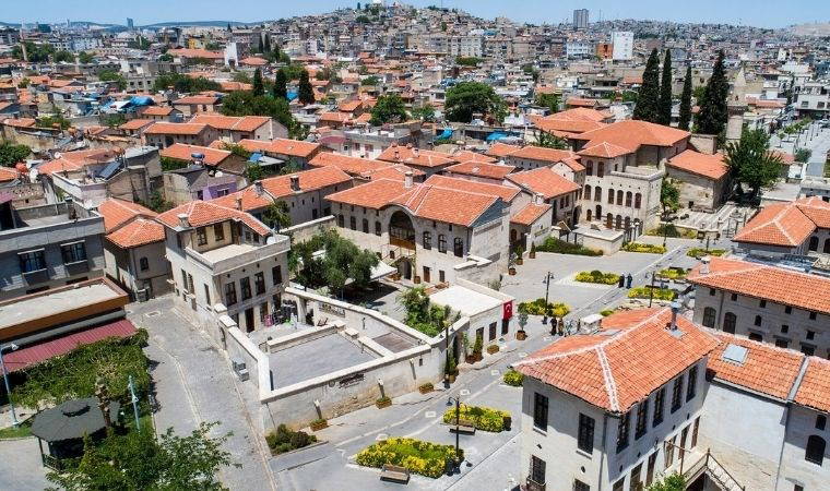 Türkiye'nin en kalabalık ilçeleri: Nüfusları şehirlerle yarışıyor