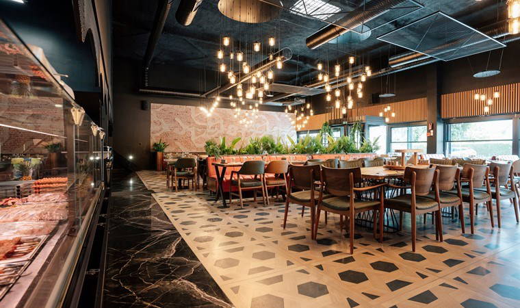 Uzmanlardan fahiş restoran zamlarına tepki: 'Pahalı bulunuyorsa tercih edilmemeli'