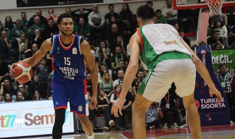 Anadolu Efes'ten deplasmanda 27 sayılık fark!