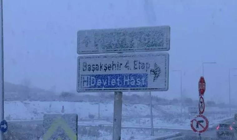 İstanbul'da kar yağışı etkisini artırdı! İşte ilk manzaralar...