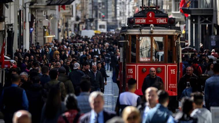 İstanbul’un o ilçesi 57 ili geride bıraktı! Türkiye’nin en kalabalık ilçeleri belli oldu