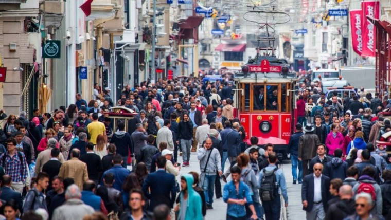 İstanbul’un o ilçesi 57 ili geride bıraktı! Türkiye’nin en kalabalık ilçeleri belli oldu