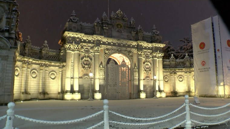 Beyaz örtü altında İstanbul: Gece manzaraları büyüledi