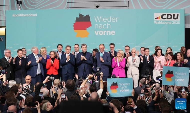 10 maddede tüm boyutlarıyla Almanya seçimleri