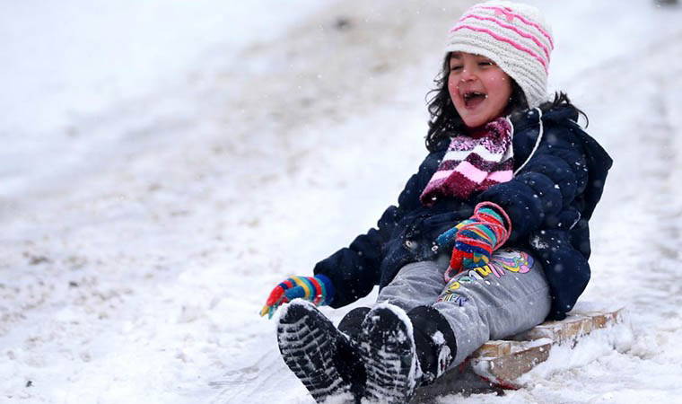 Yarın okullar tatil mi? 25 Şubat 2025 Salı günü eğitime ara verilen iller açıklandı