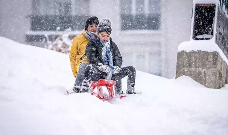 Yarın okullar tatil mi? 25 Şubat 2025 Salı günü eğitime ara verilen iller açıklandı