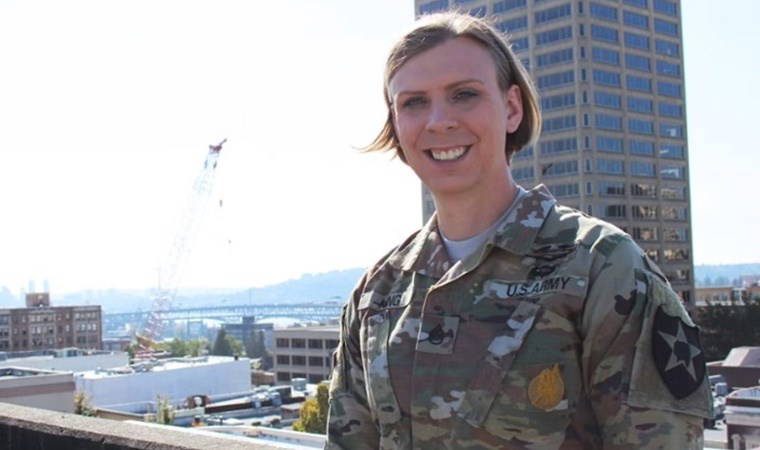 Pentagon belgesi ortaya çıktı: Trans bireyler ordudan atılıyor mu?