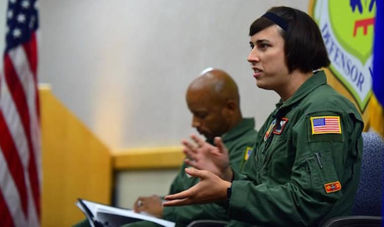 Pentagon belgesi ortaya çıktı: Trans bireyler ordudan atılıyor mu?