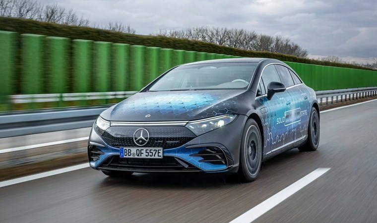 Mercedes'ten menzilde rekor artış! İlk kez katı hal bataryası kullandı!