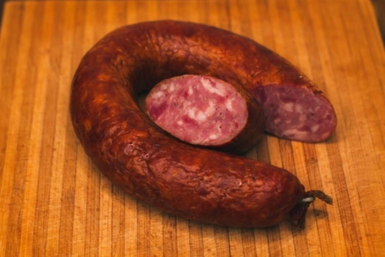 Lezzeti ve doğallığı sofralarınıza taşıyın: Ev yapımı sucuk tarifi