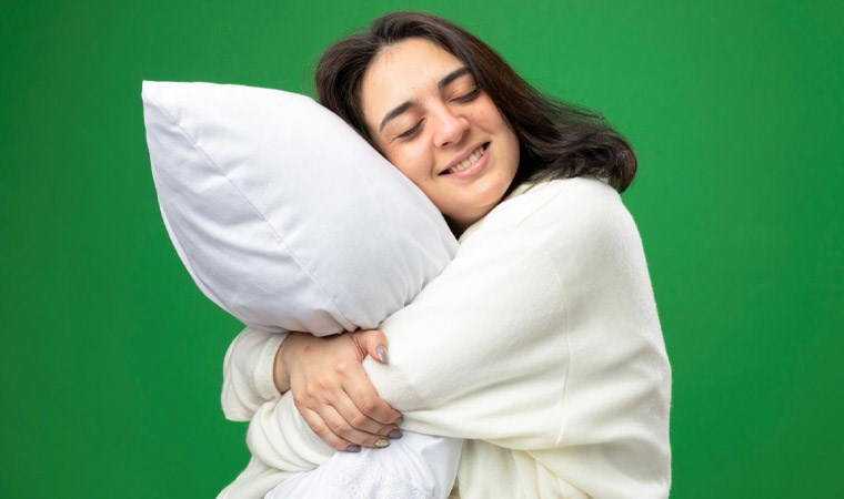 Uyku kalitenizi artırarak gün boyu dinç kalın: Melatonin üretimini artıran 6 besin