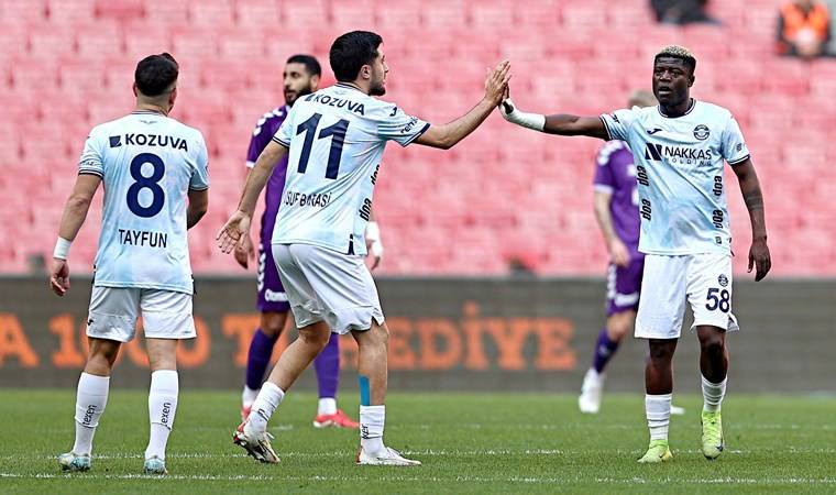 Süper Lig'de küme düşme hattı alev aldı: İşte takımların son maçları!