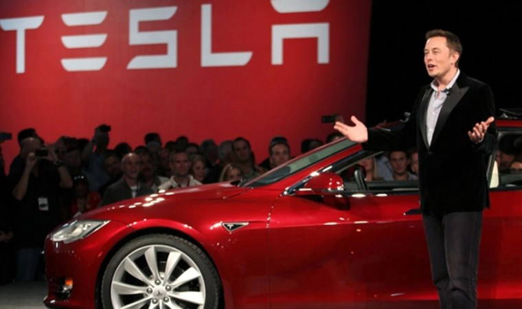 Tesla'da tarihin en büyük geri çağırması! Milyonlarca araç etkilenecek...