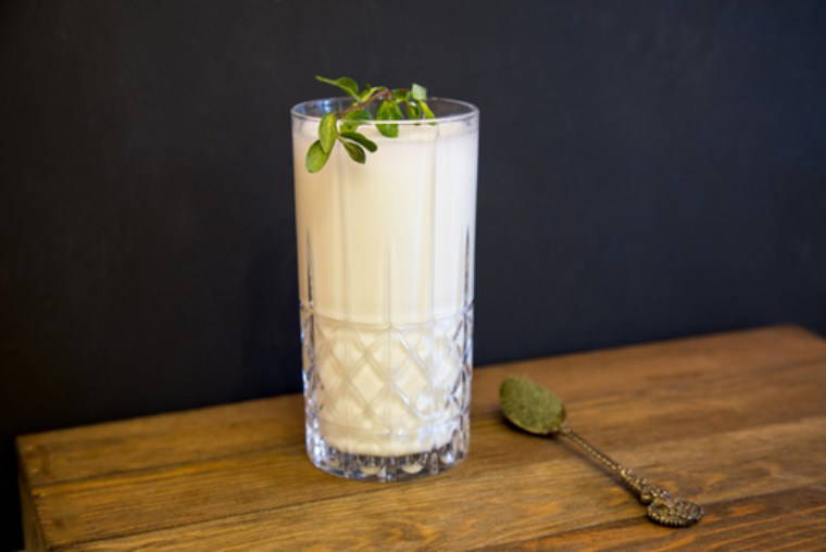 Ramazan akşamlarına hafif dokunuş: İftardan sonra midenizi rahatlatacak 6 doğal içecek tarifi