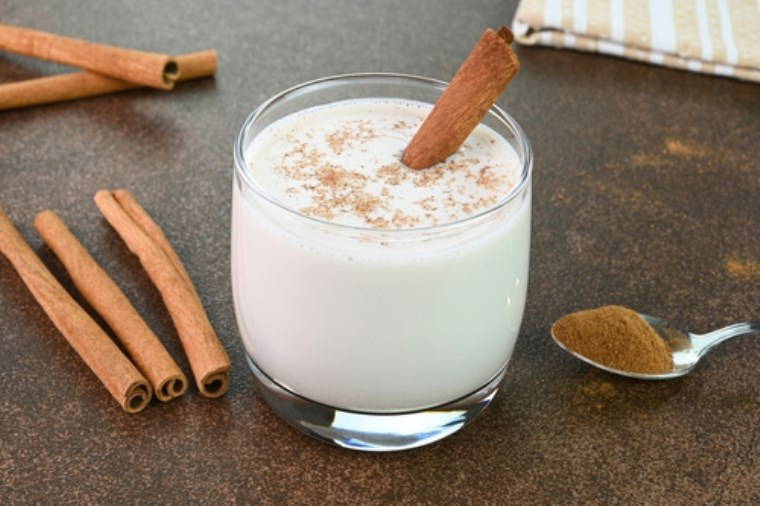 Ramazan akşamlarına hafif dokunuş: İftardan sonra midenizi rahatlatacak 6 doğal içecek tarifi