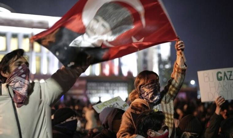 İmamoğlu ve protestolar tüm dünyada manşetlerde