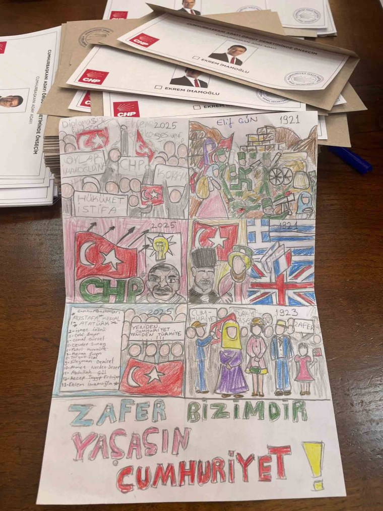 CHP'de önseçim: Çocuklar da 'İmamoğlu' için sandık başına gitti