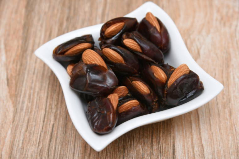 Yatmadan önce hafif ve lezzetli seçenekler: Gece acıkınca yiyebileceğiniz sağlıklı 10 atıştırmalık