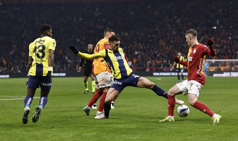 Cumhuriyet yazarları, Fenerbahçe - Galatasaray arasında oynanacak derbiyi değerlendirdi: 'Elde edilecek mental üstünlük çok değerli'