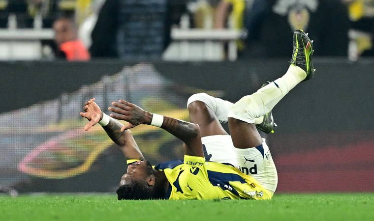 Spor yazarları Fenerbahçe - Kayserispor maçını yorumladı: 'Modası çoktan geçmiş bir hoca'