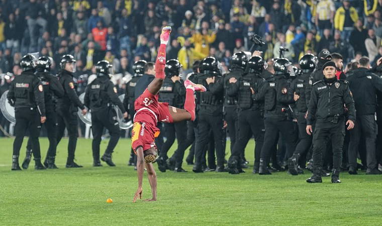 Spor yazarları Fenerbahçe - Galatasaray derbisini yorumladı: 'Okan Buruk imha etti'