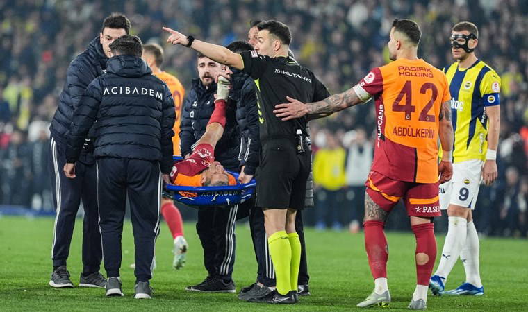 Eski hakemler değerlendirdi: İşte Fenerbahçe - Galatasaray derbisinin tartışmalı pozisyonları!
